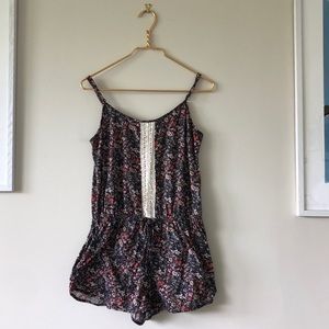 Mimi Chica Floral Print Romper